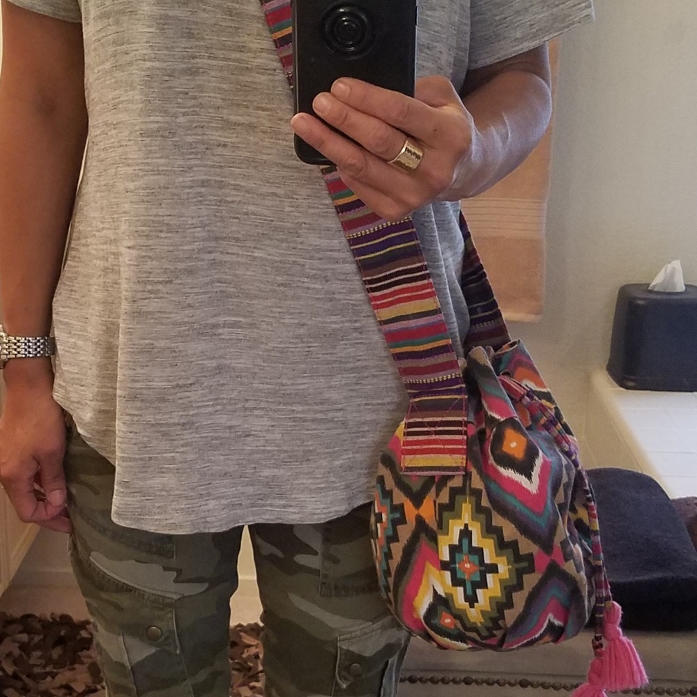 Boho ✌ Drawstring Crossby EUC - Picture 2 of 9